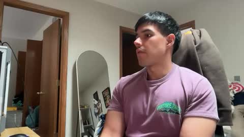 Lucas online show from December 22, 2025, 8:17 pm