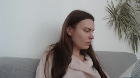 Sweet girl online show from December 26, 2024, 11:32 am