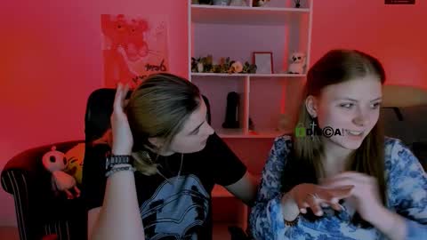 inga_gree online show from September 12, 2025, 7:03 pm