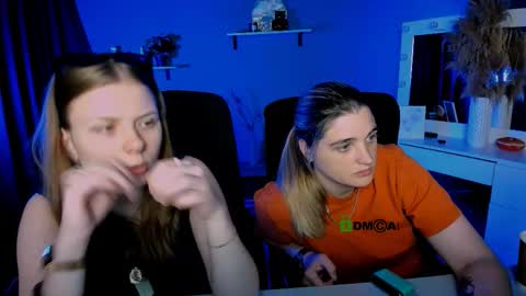 inga_gree online show from September 20, 2025, 7:04 pm