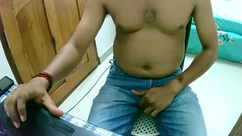 Inglorious Hairy Uncut online show from January 30, 2025, 10:19 am