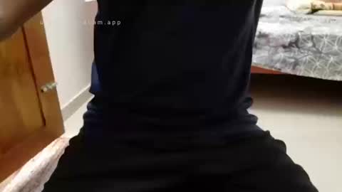 Inglorious Hairy Uncut online show from October 8, 2025, 11:08 am