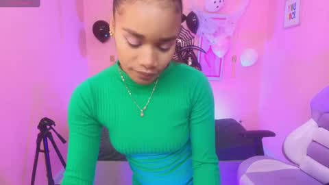 ingrid03_taffur online show from October 26, 2025, 1:17 pm