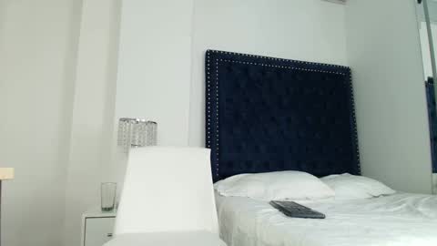 Ingrid online show from October 24, 2025, 4:31 am