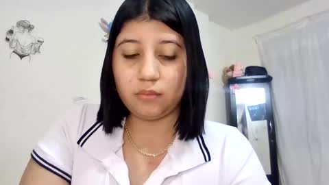 Snapshot of inid_sinclair chatting on December 4, 2025, 6:44 am inid_sinclair online show from December 4, 2025, 6:44 am
