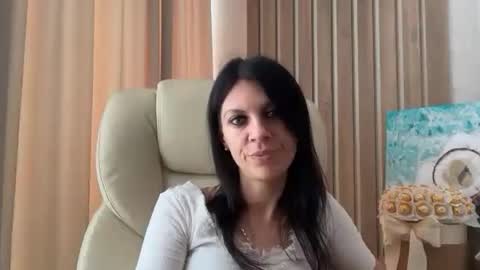 Snapshot of injaathome chatting on July 28, 2026, 12:48 pm InjaAtHome online show from July 28, 2026, 12:48 pm
