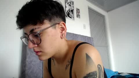 lyan onlyfans n linda online show from March 28, 2026, 4:17 pm