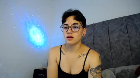 lyan onlyfans n linda online show from July 1, 2026, 10:09 pm