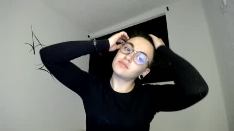 lyan onlyfans n linda online show from August 4, 2026, 4:48 am