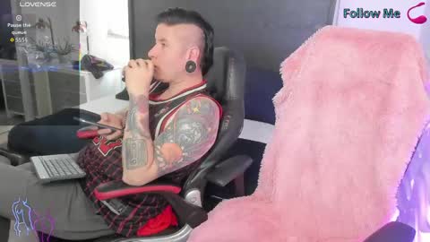 inkedsinners_ online show from June 4, 2026, 4:02 pm