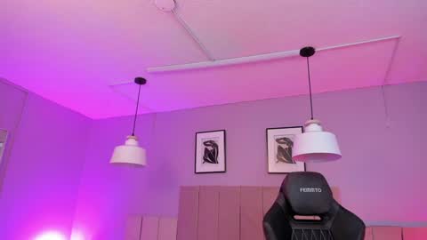 Snapshot of inndrahot chatting on December 10, 2024, 9:44 am Indra online show from December 10, 2024, 9:44 am