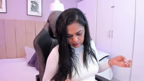 Snapshot of inndrahot chatting on February 12, 2025, 3:29 am Indra online show from February 12, 2025, 3:29 am