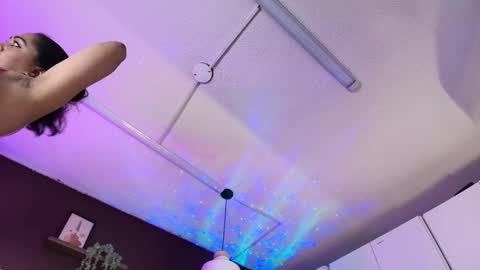 Snapshot of inndrahot chatting on October 24, 2025, 3:36 am Indra online show from October 24, 2025, 3:36 am