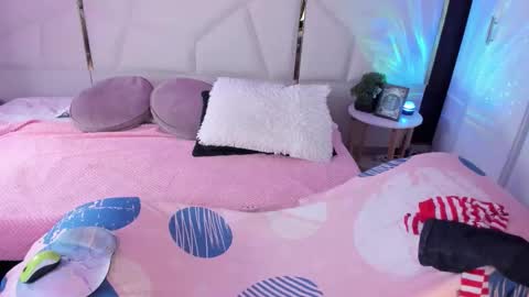 Snapshot of inndrahot chatting on November 21, 2025, 1:15 am Indra online show from November 21, 2025, 1:15 am