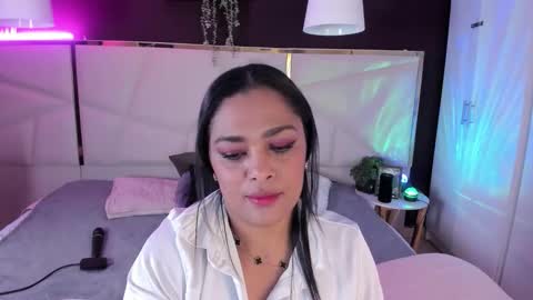 Snapshot of inndrahot chatting on December 2, 2025, 3:45 am Indra online show from December 2, 2025, 3:45 am