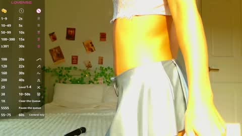 Mila Reef online show from April 21, 2026, 1:07 am