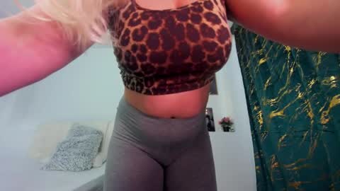 Eva online show from April 22, 2026, 10:55 pm