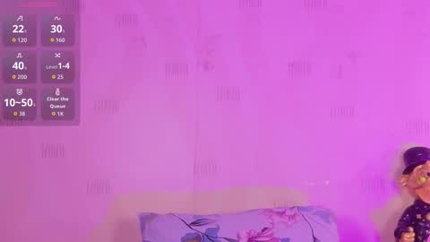 innocenthazel online show from February 18, 2026, 2:40 am