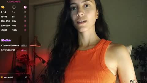 Snapshot of innocentlatiina chatting on July 14, 2026, 10:48 pm Laroa online show from July 14, 2026, 10:48 pm