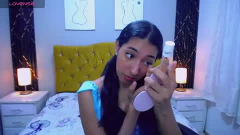 Snapshot of inocent_luna chatting on June 19, 2026, 7:45 am Luna moon online show from June 19, 2026, 7:45 am
