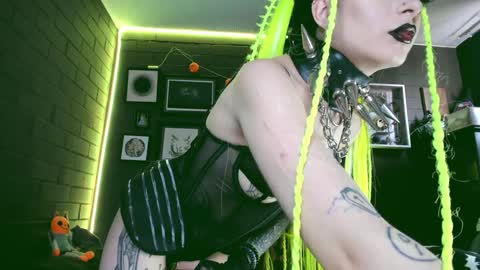   SANIA  online show from December 18, 2024, 5:21 pm