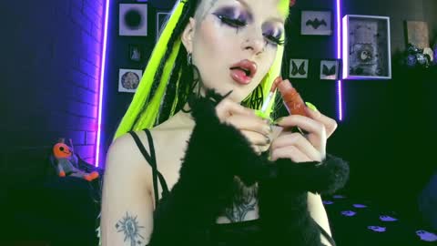   SANIA  online show from December 19, 2024, 5:08 pm