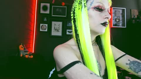   SANIA  online show from January 21, 2025, 6:23 pm