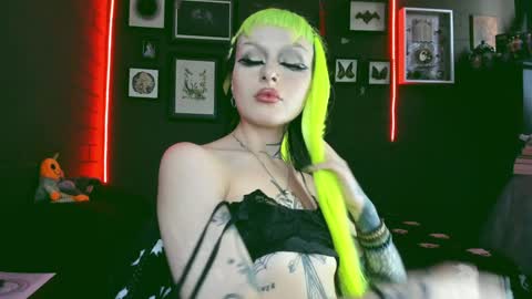   SANIA  online show from February 3, 2025, 5:56 pm