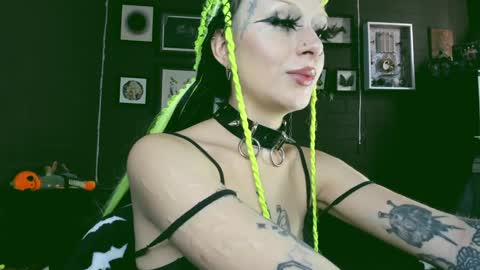   SANIA  online show from February 8, 2025, 3:31 pm