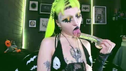   SANIA  online show from March 5, 2025, 2:56 pm