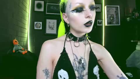   SANIA  online show from March 12, 2025, 4:13 pm