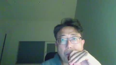 Snapshot of insuclee197641 chatting on December 21, 2025, 11:39 am insuclee197641 online show from December 21, 2025, 11:39 am