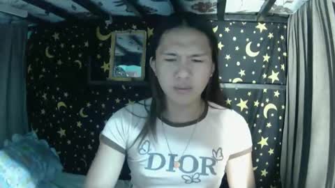 MAXINE online show from January 2, 2025, 8:39 am