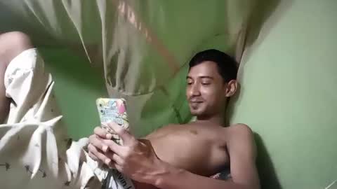 interne8famous online show from September 9, 2025, 3:22 pm