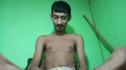 interne8famous online show from September 29, 2025, 5:56 am