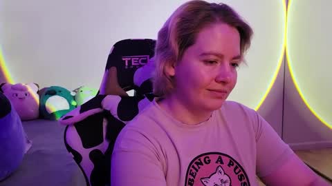 Faye online show from December 20, 2024, 8:12 pm