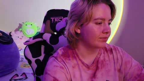 Faye online show from December 29, 2024, 6:16 pm