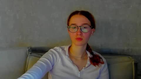 Snapshot of internetsexplorer chatting on March 29, 2026, 4:23 am Bernadette Join online show from March 29, 2026, 4:23 am