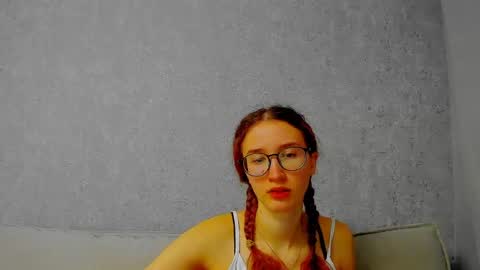 Snapshot of internetsexplorer chatting on April 14, 2026, 9:32 pm Bernadette Join online show from April 14, 2026, 9:32 pm