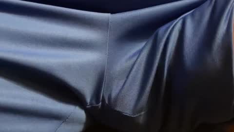 intressiert online show from September 27, 2025, 8:14 pm