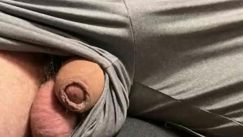 intressiert online show from November 9, 2025, 10:08 pm