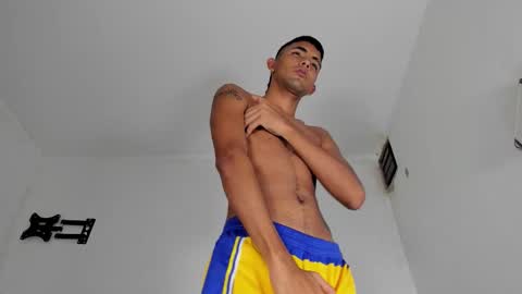 Snapshot of invictu_mastercum420 chatting on October 5, 2025, 8:29 pm El Way online show from October 5, 2025, 8:29 pm