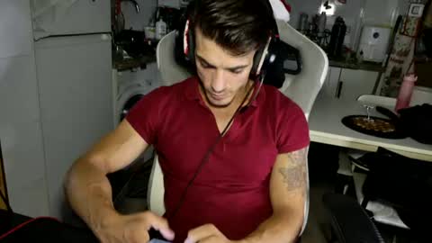 Snapshot of ipaulsoy chatting on July 12, 2026, 11:34 am Paul online show from July 12, 2026, 11:34 am