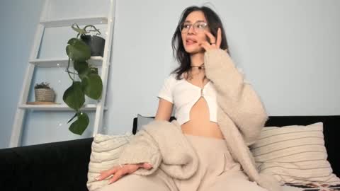 Irene online show from March 4, 2025, 5:56 pm