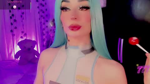 Snapshot of irina_lechera_ chatting on June 18, 2026, 9:19 pm Irina online show from June 18, 2026, 9:19 pm