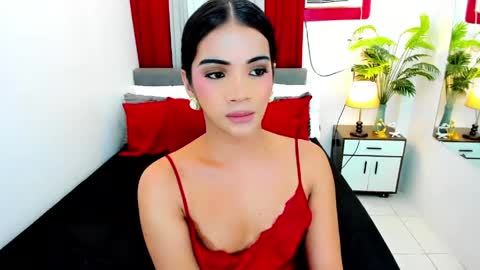 Snapshot of irina_woodshakylishxx chatting on May 17, 2026, 2:57 pm IRINAA online show from May 17, 2026, 2:57 pm