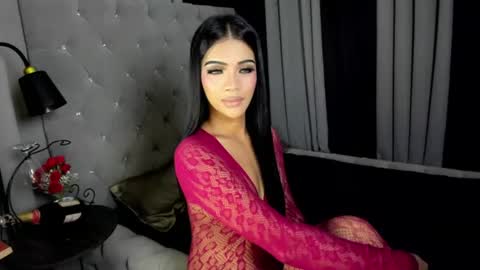 Snapshot of irina_woodshakylishxx chatting on July 23, 2026, 1:52 am IRINAA online show from July 23, 2026, 1:52 am