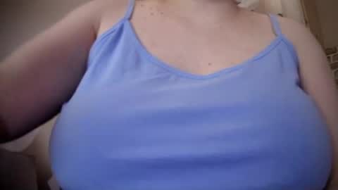 Snapshot of irinnak chatting on April 5, 2026, 12:35 pm IrinnaK online show from April 5, 2026, 12:35 pm