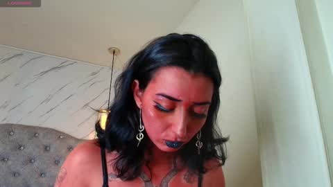 iris_77 online show from October 10, 2025, 6:29 pm