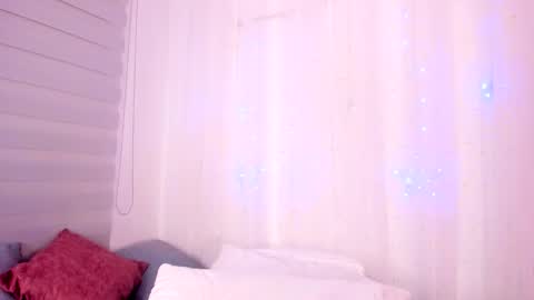 iris_hottt0 online show from February 28, 2026, 10:00 pm